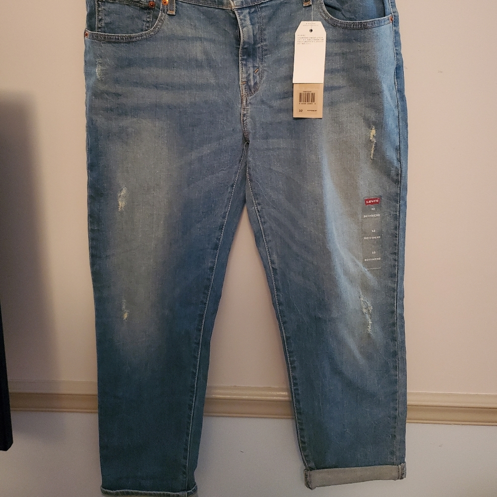 Levi's woman boyfriend jeans